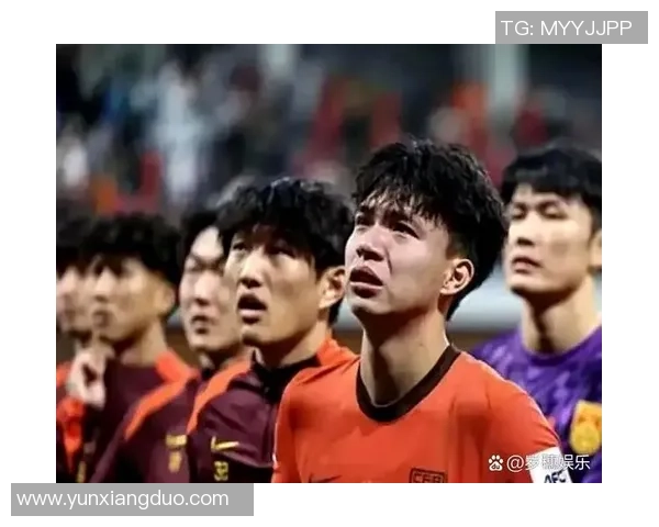 坚守信念的足球明星们如何在聚光灯下保持忠诚与专注